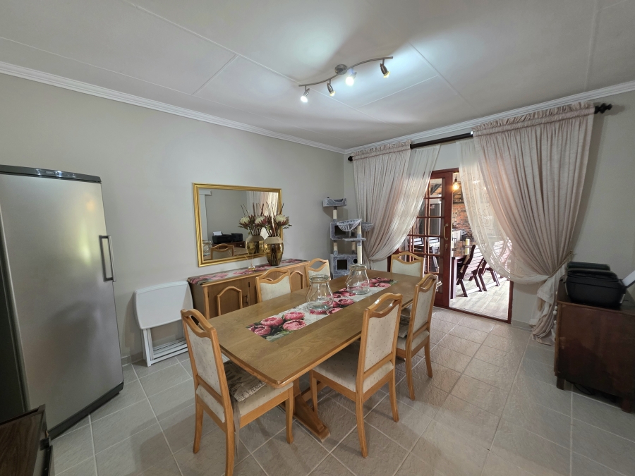 3 Bedroom Property for Sale in Flamingo Park Free State